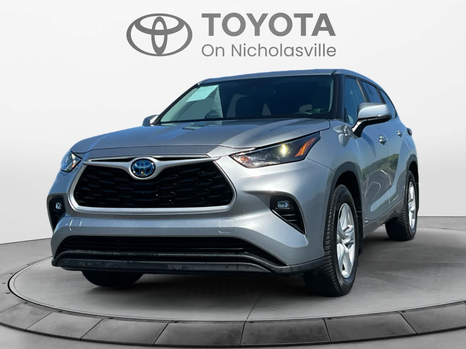 2023 Toyota Highlander Hybrid LE