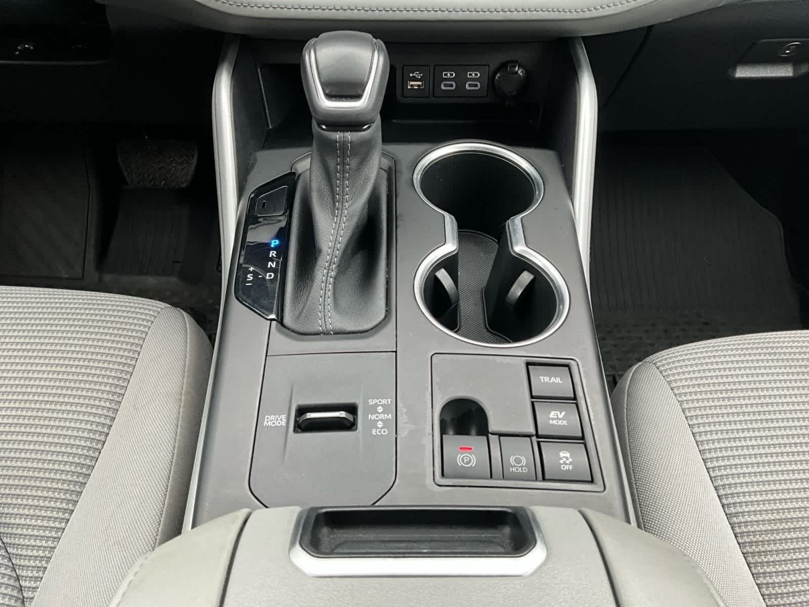 2023 Toyota Highlander Hybrid LE