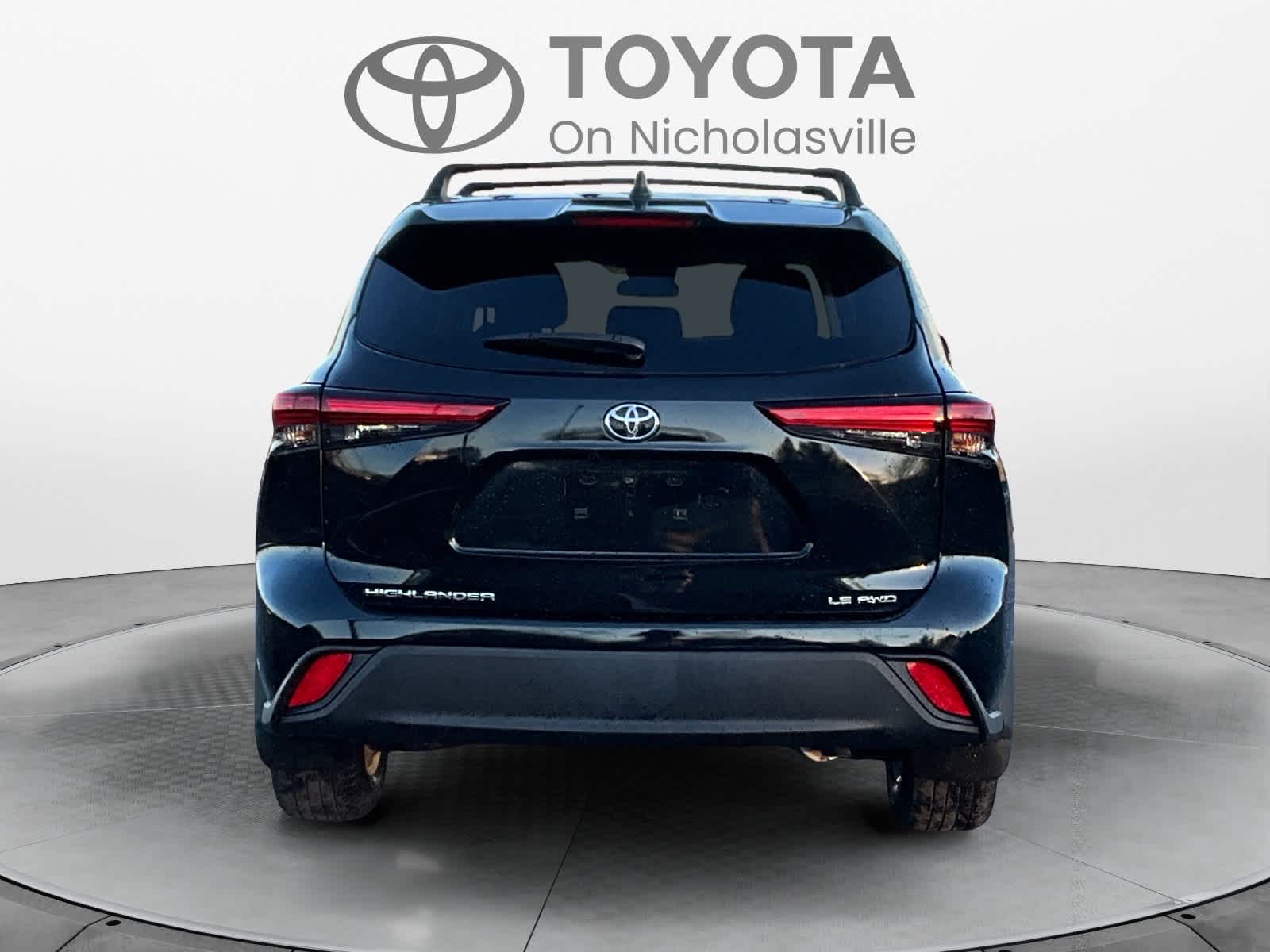 2022 Toyota Highlander LE