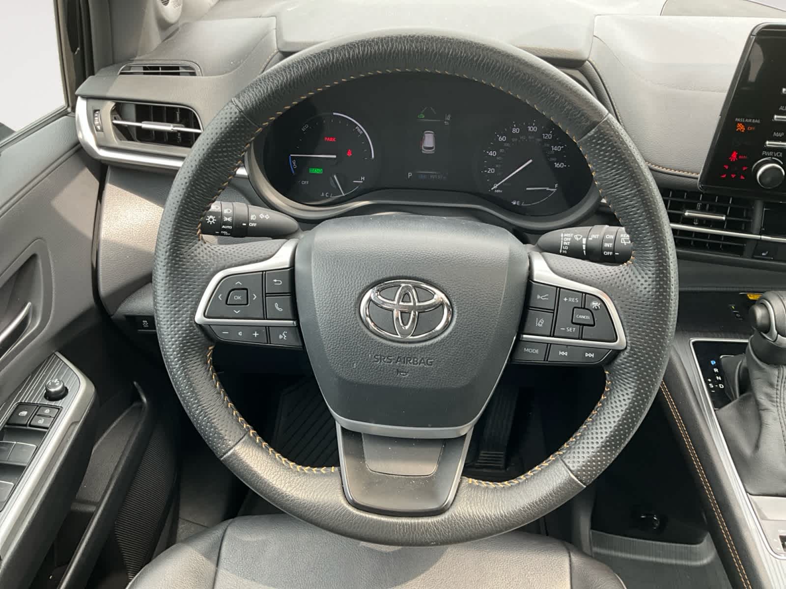 2024 Toyota Sienna XLE