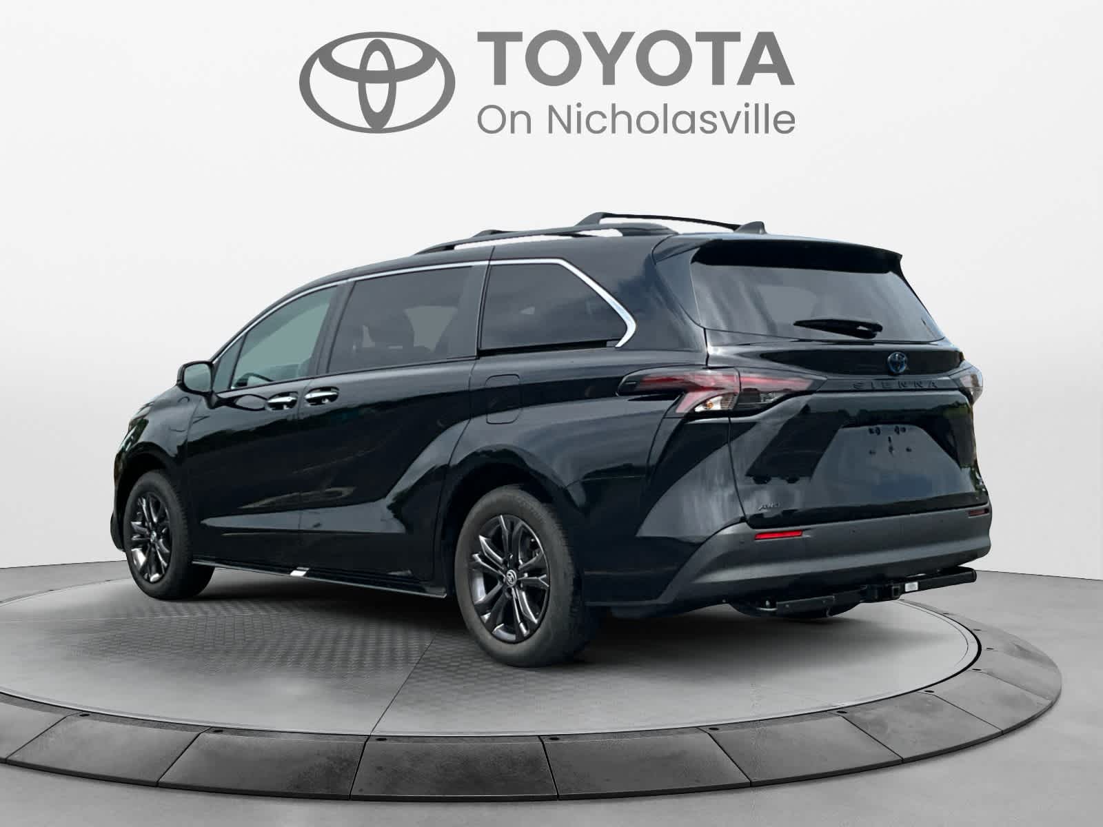 2024 Toyota Sienna XLE
