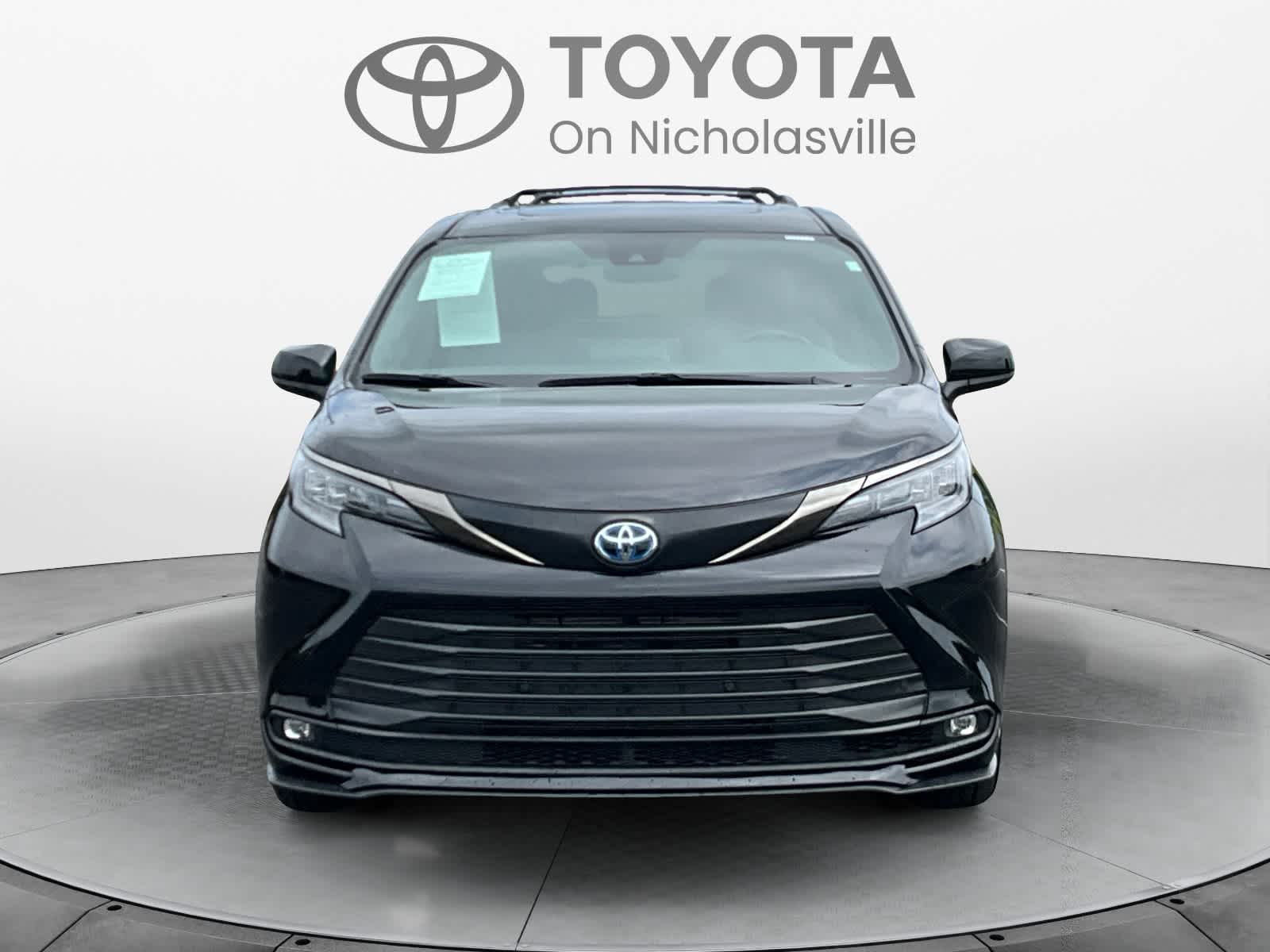 2024 Toyota Sienna XLE