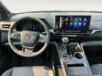 2026 Toyota Sienna Woodland Edition