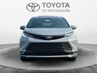 2026 Toyota Sienna Woodland Edition