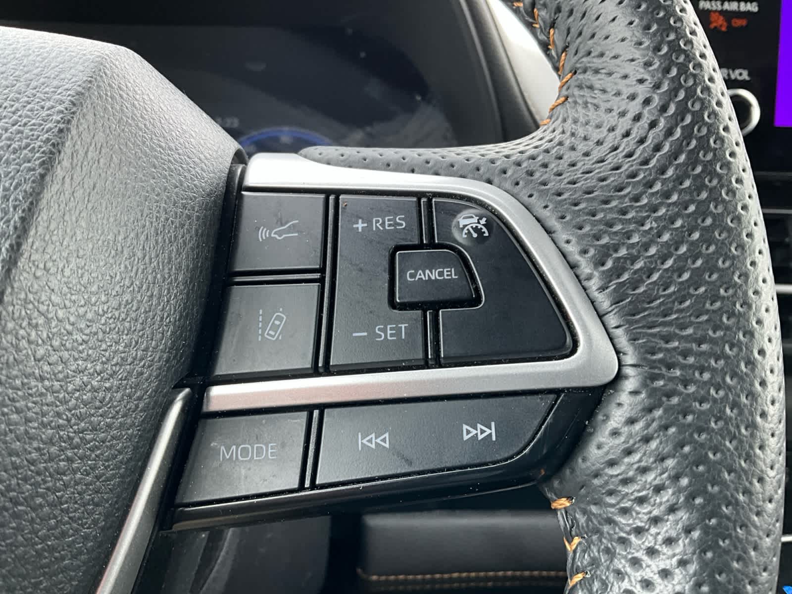 2025 Toyota Sienna Woodland Edition