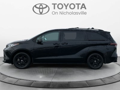 2025 Toyota Sienna Woodland Edition