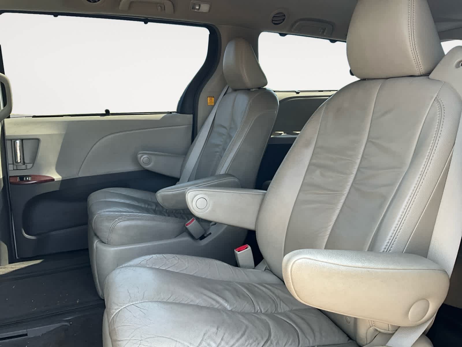2011 Toyota Sienna XLE