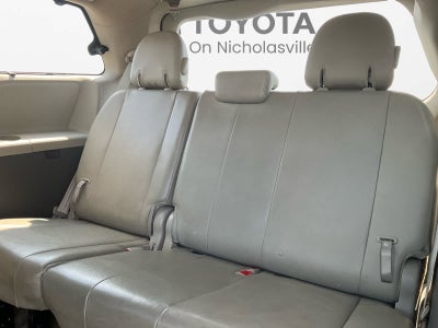 2011 Toyota Sienna XLE