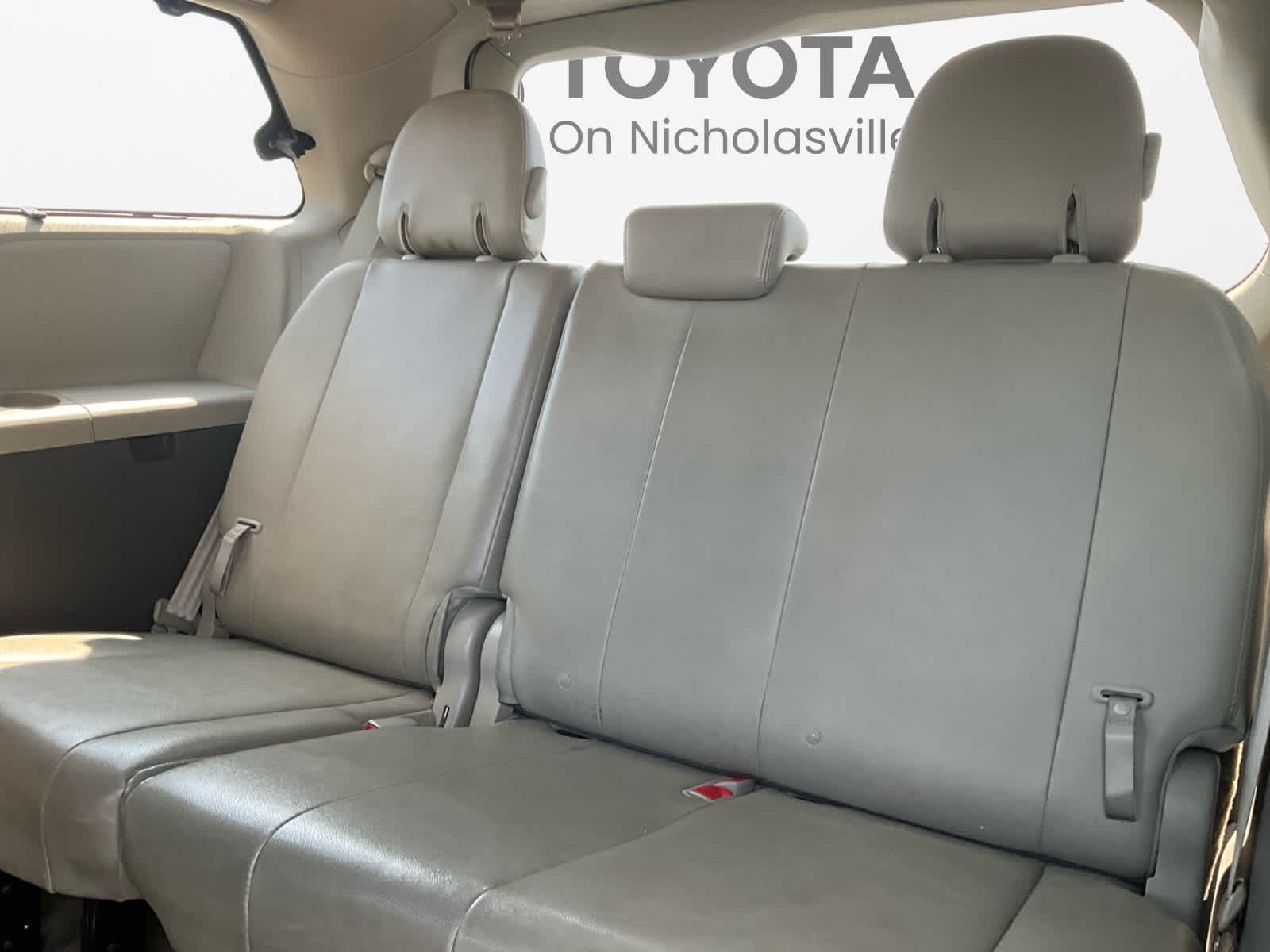 2011 Toyota Sienna XLE
