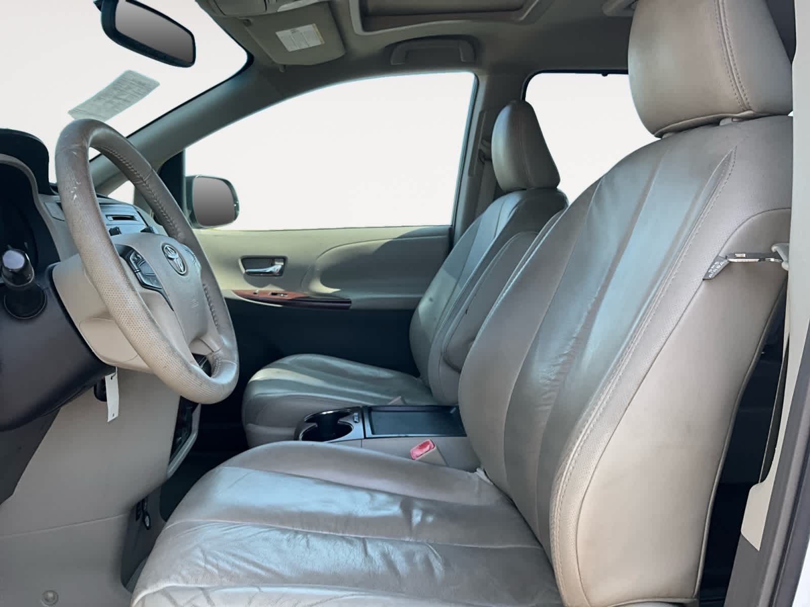 2011 Toyota Sienna XLE