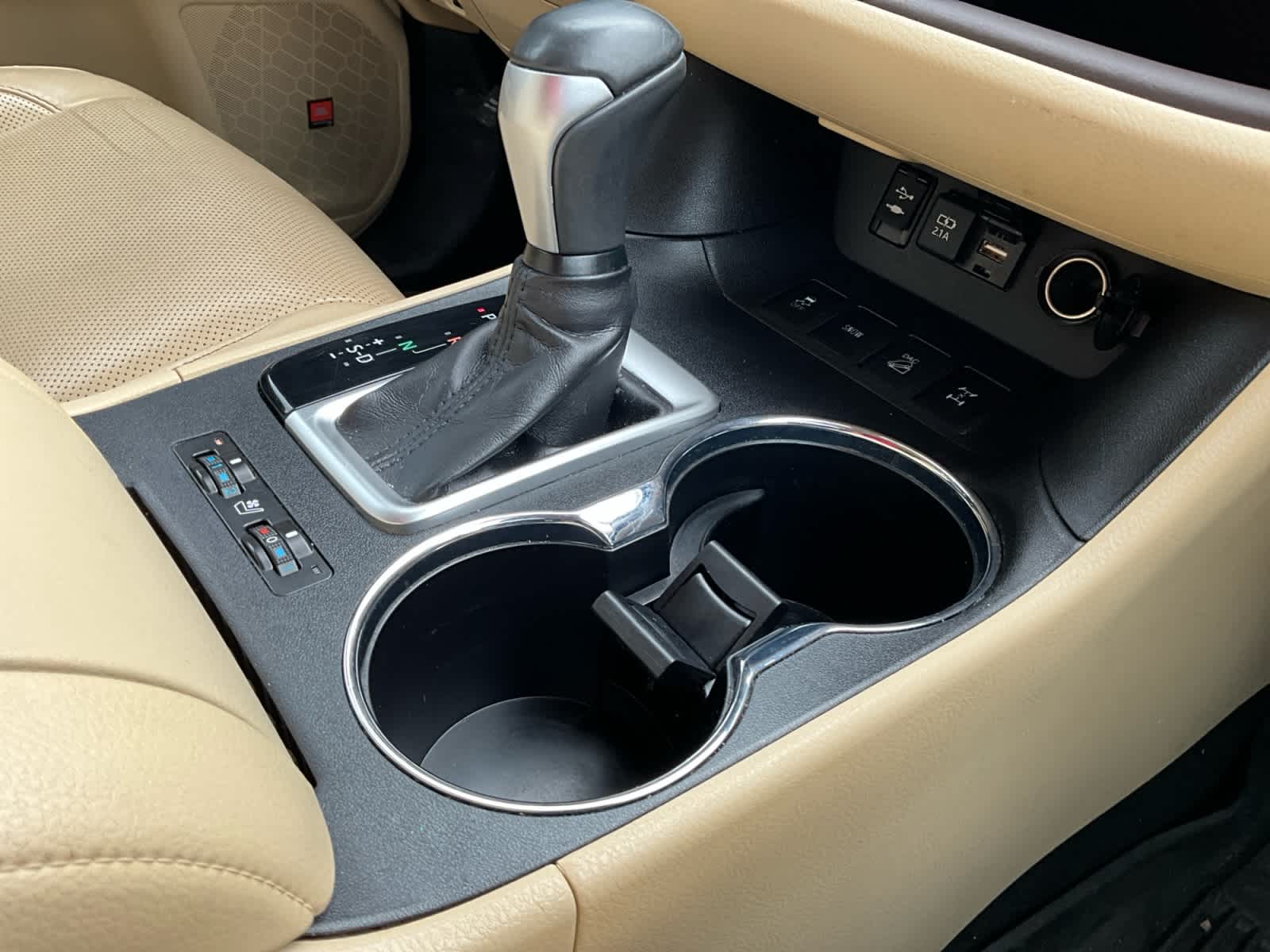 2019 Toyota Highlander Limited Platinum