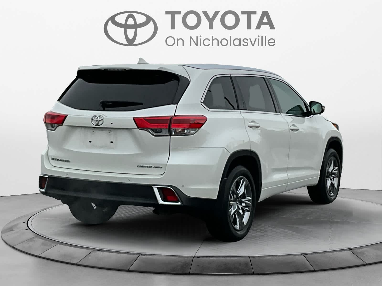 2019 Toyota Highlander Limited Platinum
