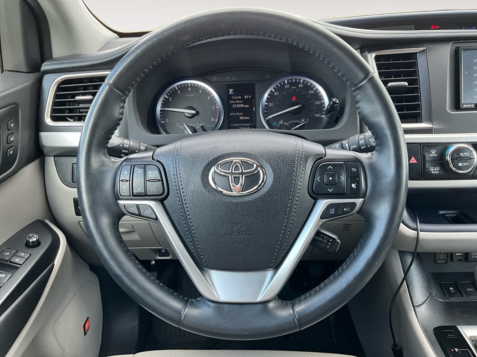 2019 Toyota Highlander Limited Platinum