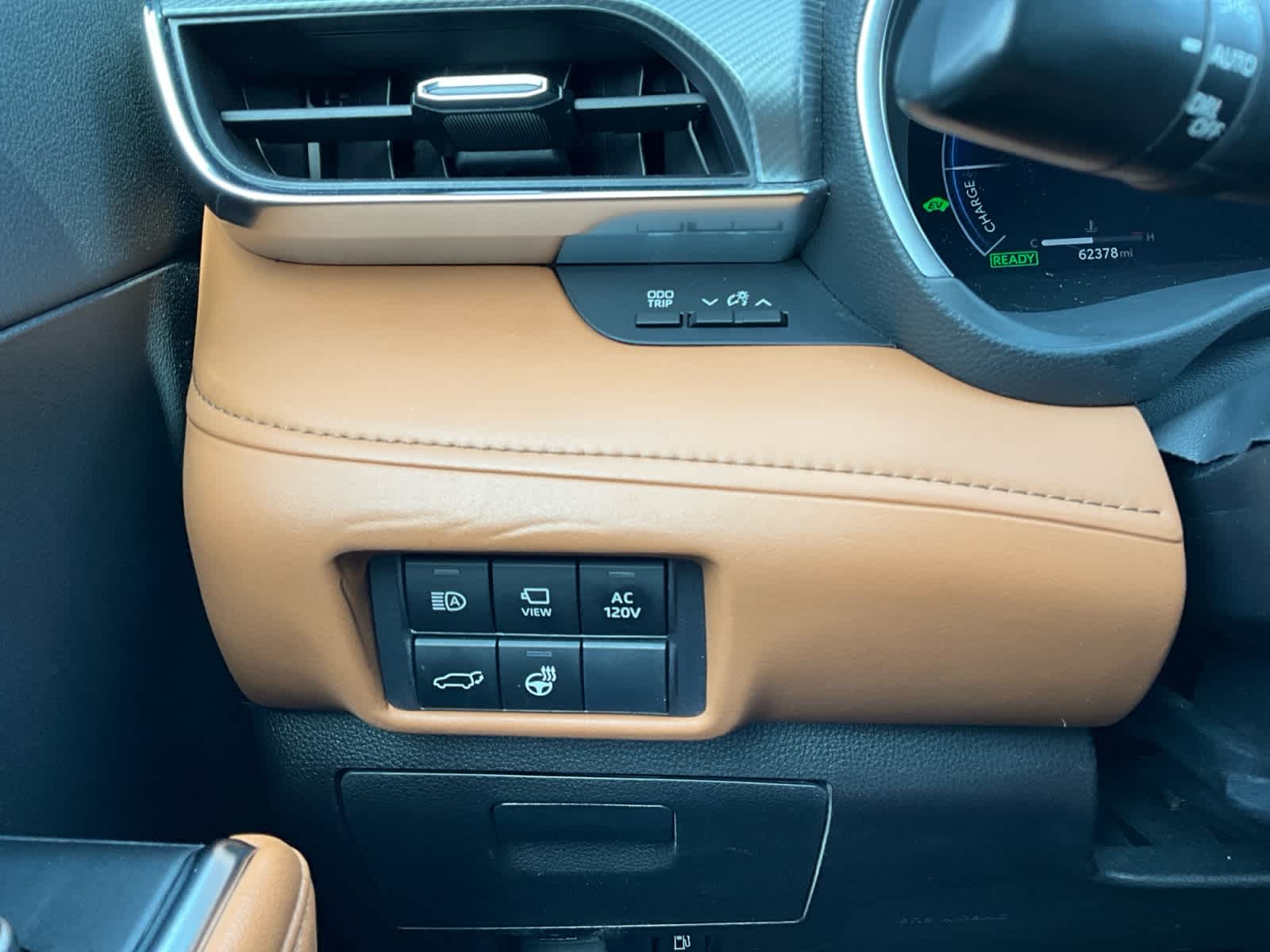 2023 Toyota Highlander Hybrid Platinum