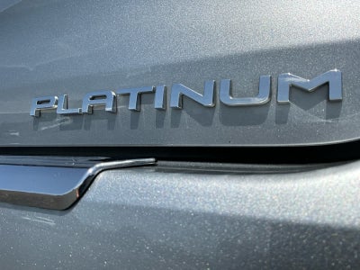 2025 Toyota Highlander Hybrid Platinum