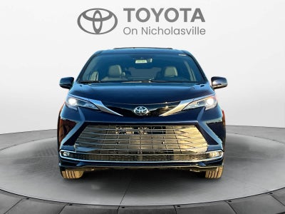 2026 Toyota Sienna Platinum