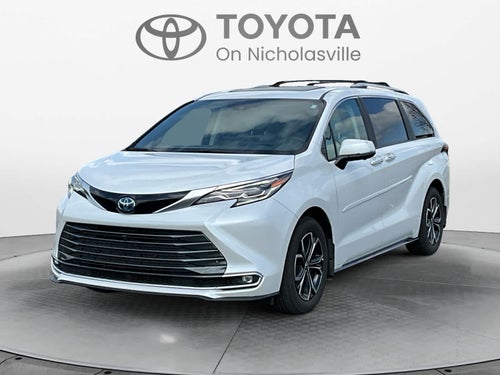 2025 Toyota Sienna Platinum