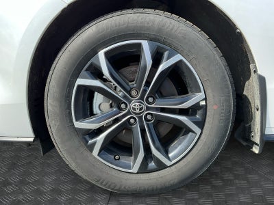 2025 Toyota Sienna Platinum