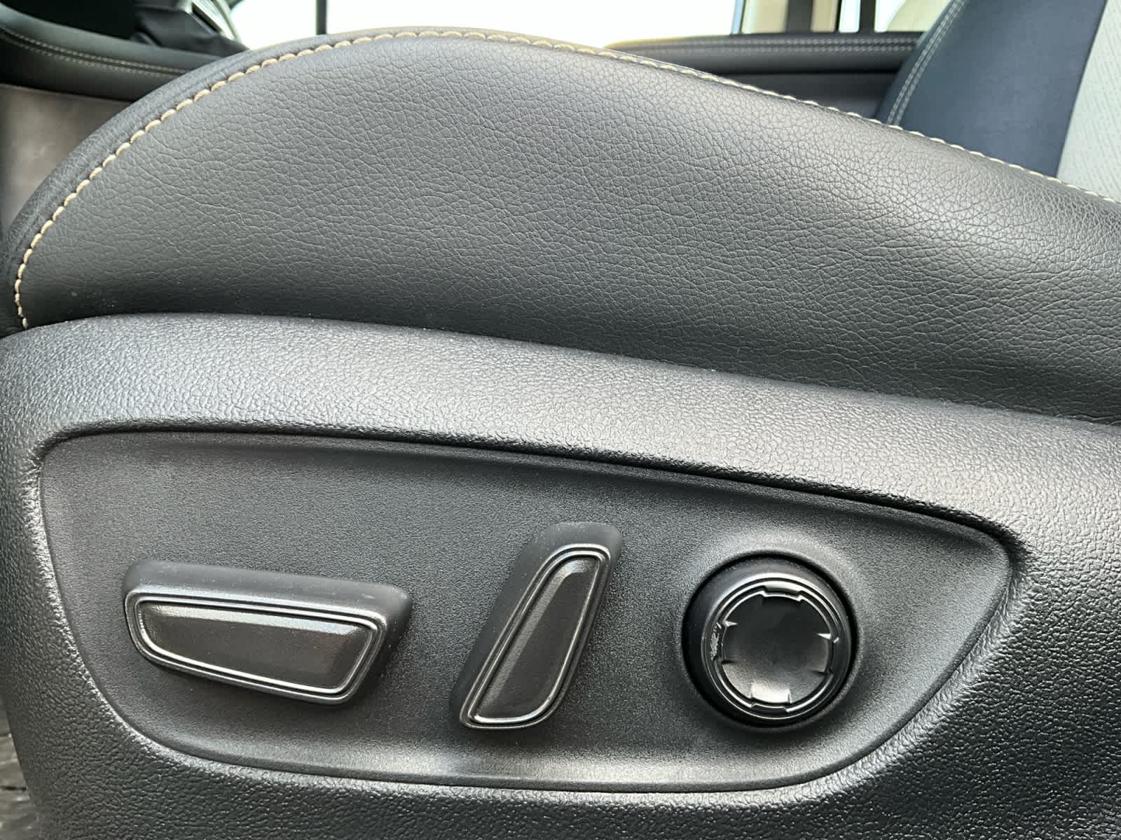 2025 Toyota Sienna Platinum