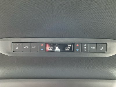 2025 Toyota Sienna Platinum