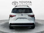 2025 Toyota Sienna Platinum