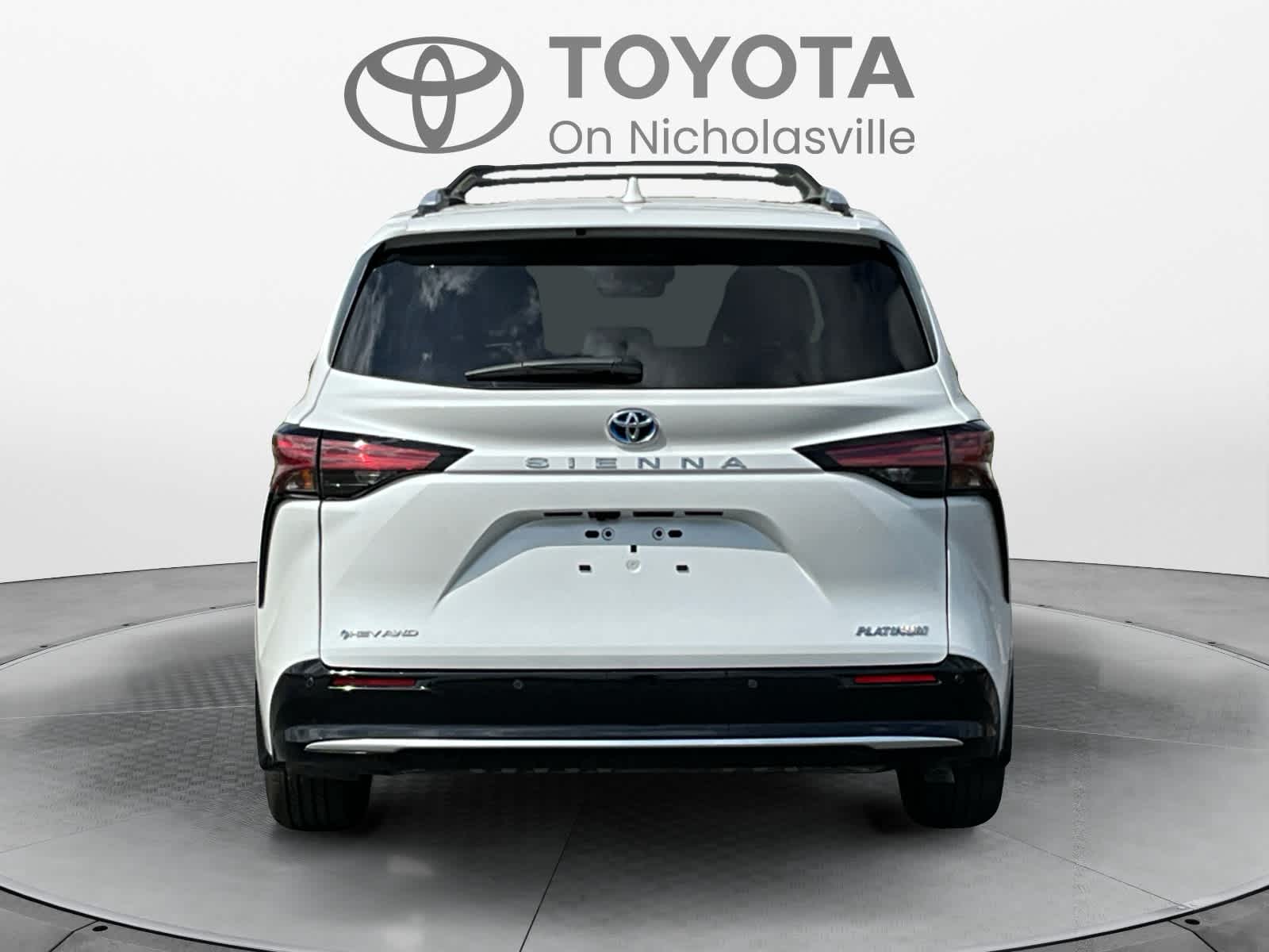 2025 Toyota Sienna Platinum