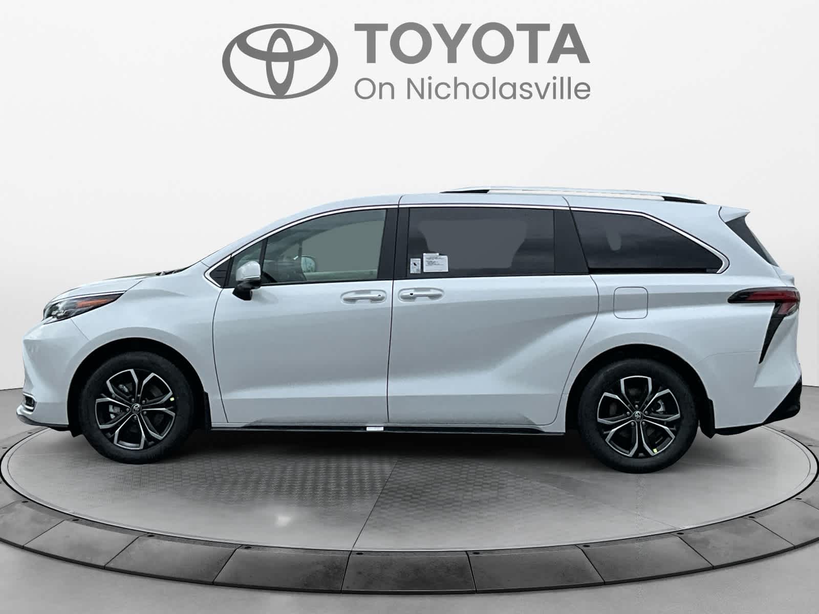 2026 Toyota Sienna Platinum