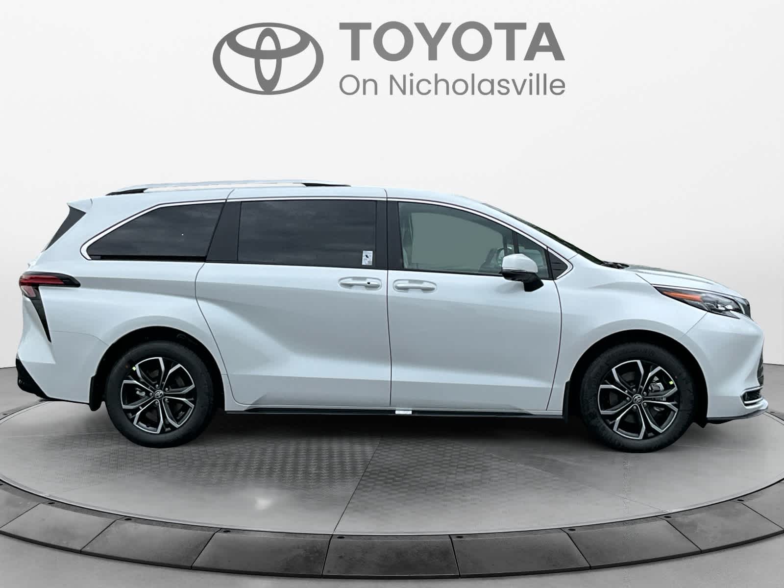 2026 Toyota Sienna Platinum