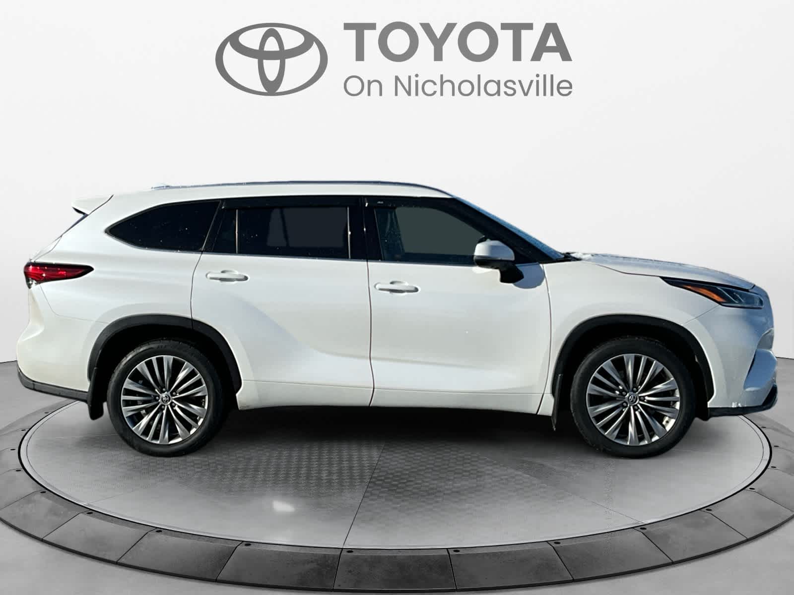 2020 Toyota Highlander Platinum