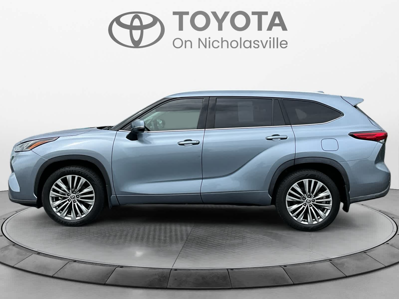 2020 Toyota Highlander Platinum