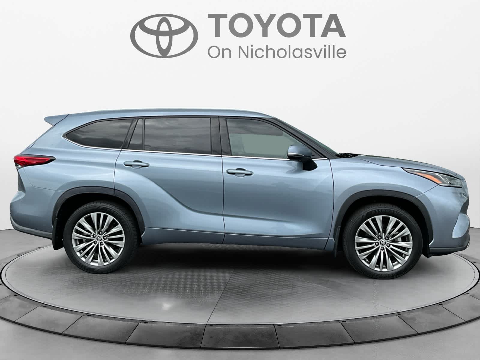 2020 Toyota Highlander Platinum