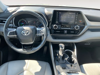 2021 Toyota Highlander Hybrid XLE