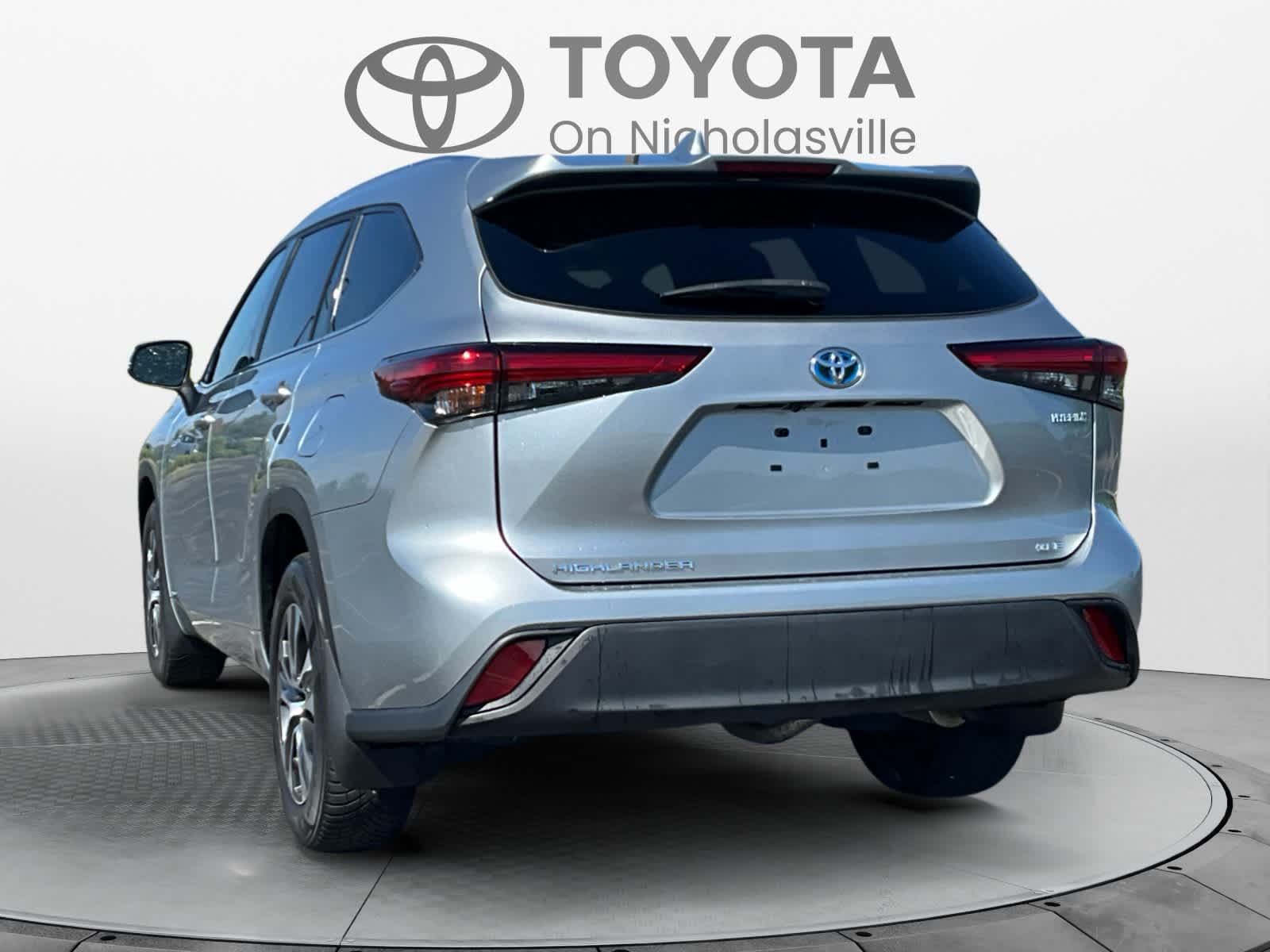 2021 Toyota Highlander Hybrid XLE