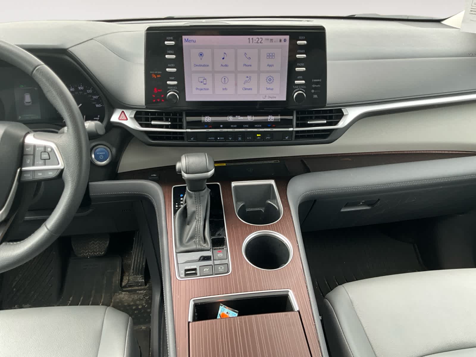 2023 Toyota Sienna XLE