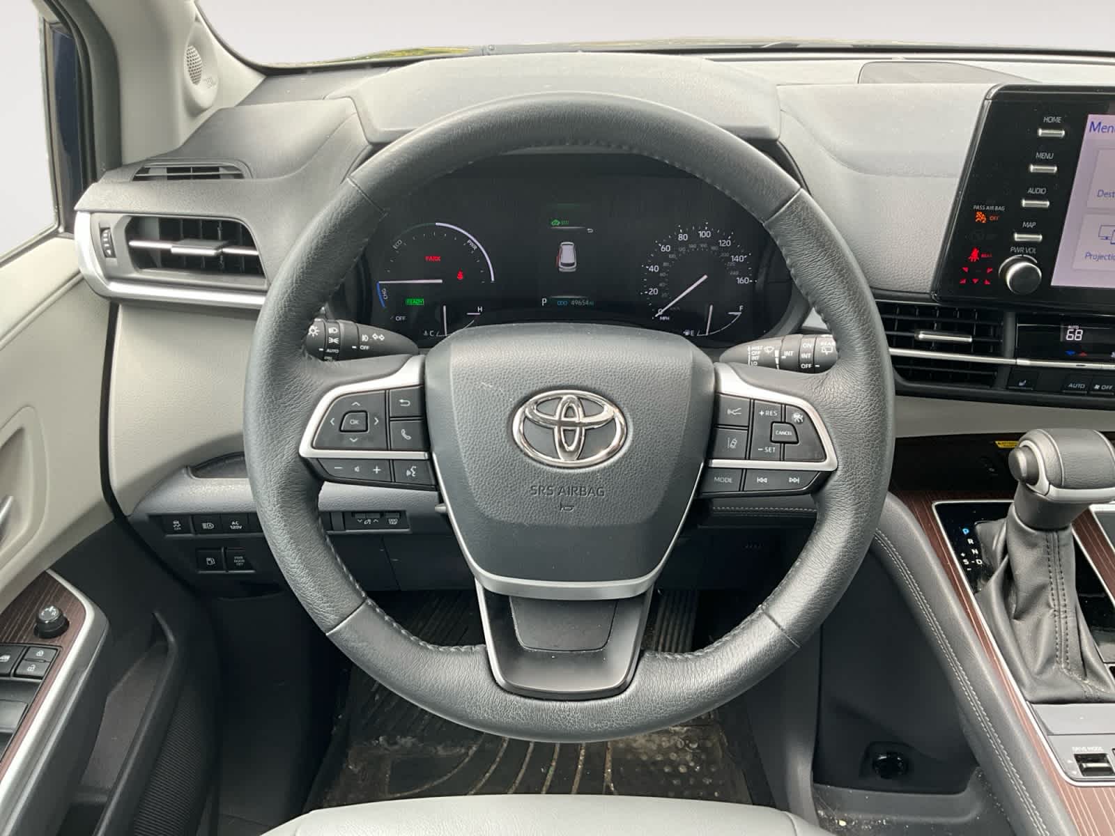 2023 Toyota Sienna XLE