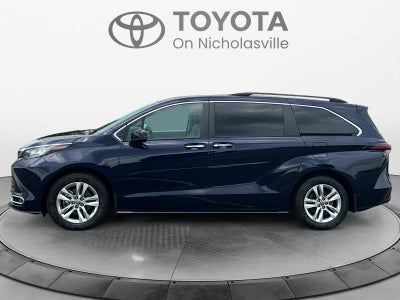 2023 Toyota Sienna XLE