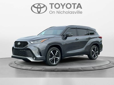 2022 Toyota Highlander XSE