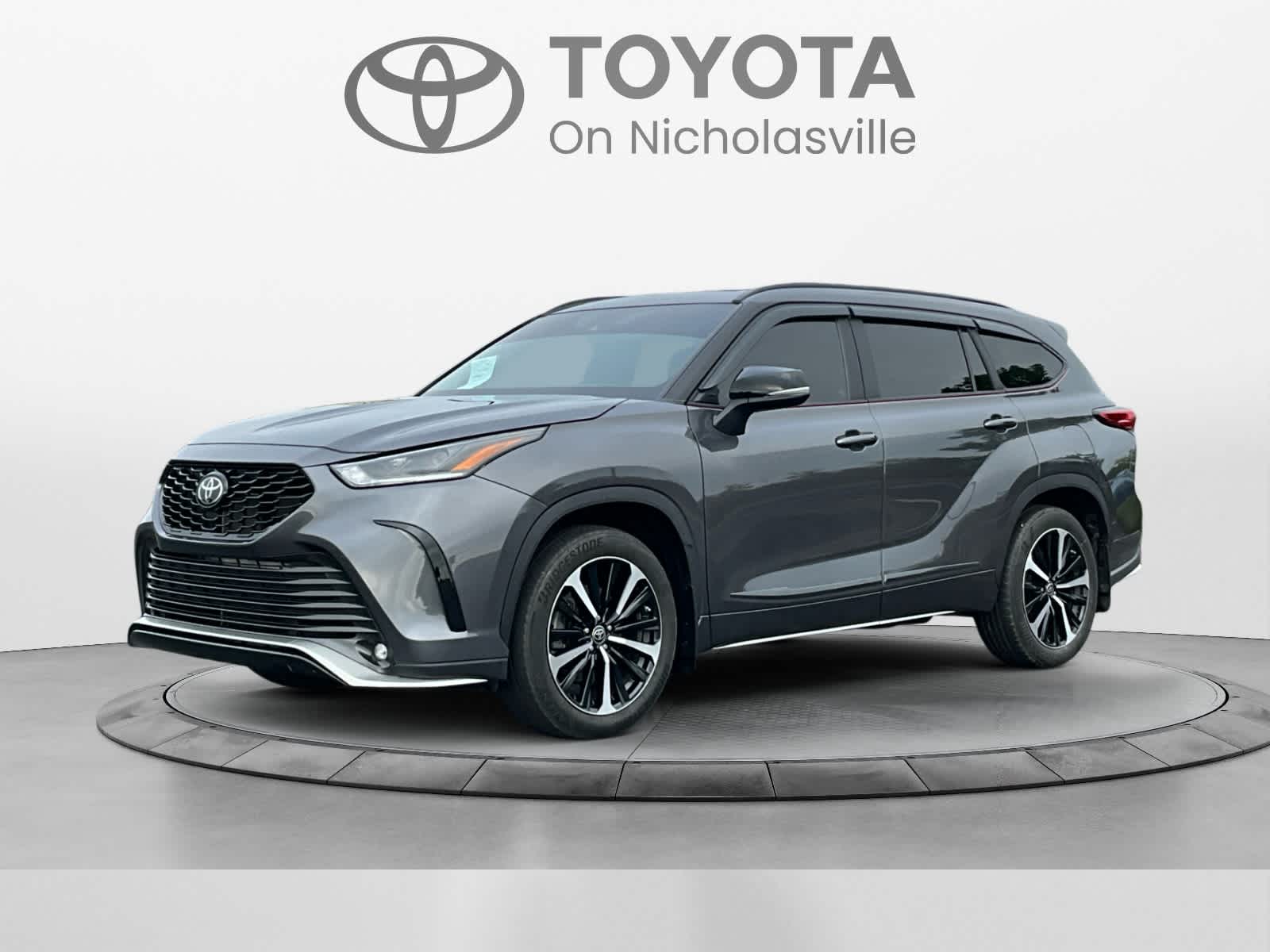 2022 Toyota Highlander XSE