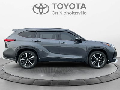 2022 Toyota Highlander XSE