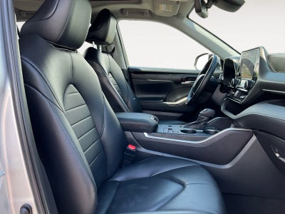 2023 Toyota Highlander Hybrid XLE