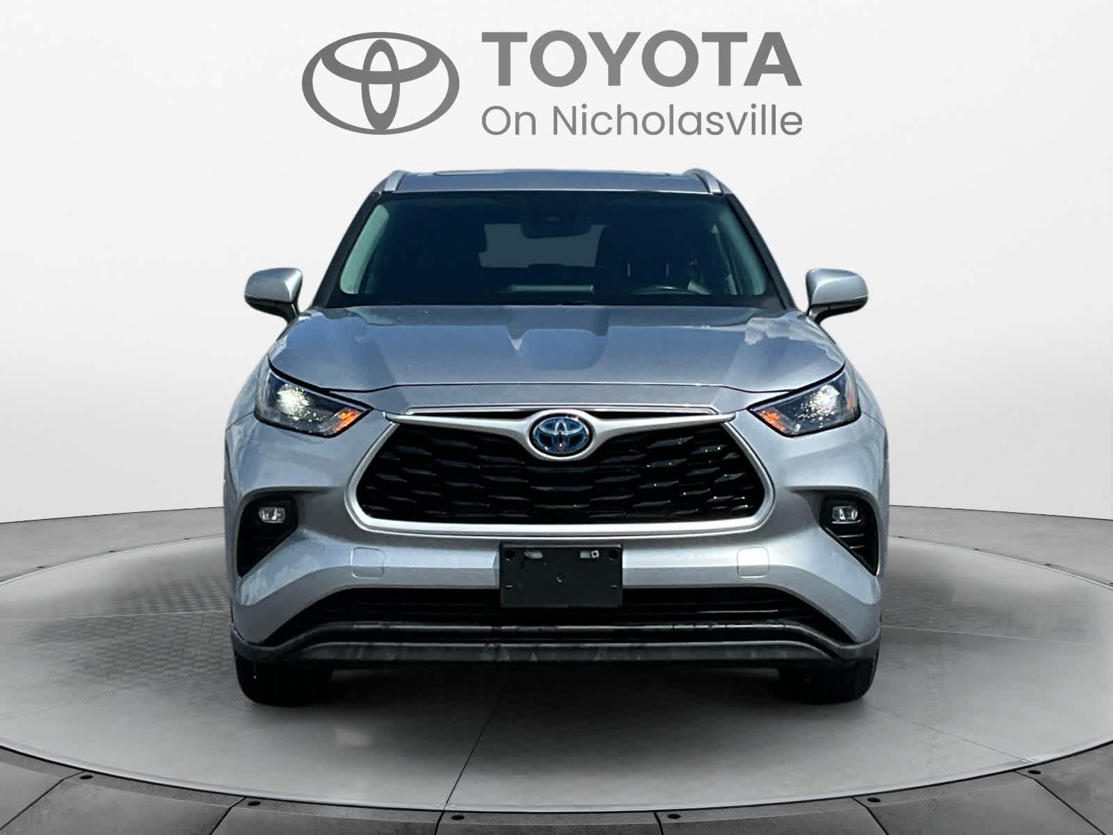 2023 Toyota Highlander Hybrid XLE