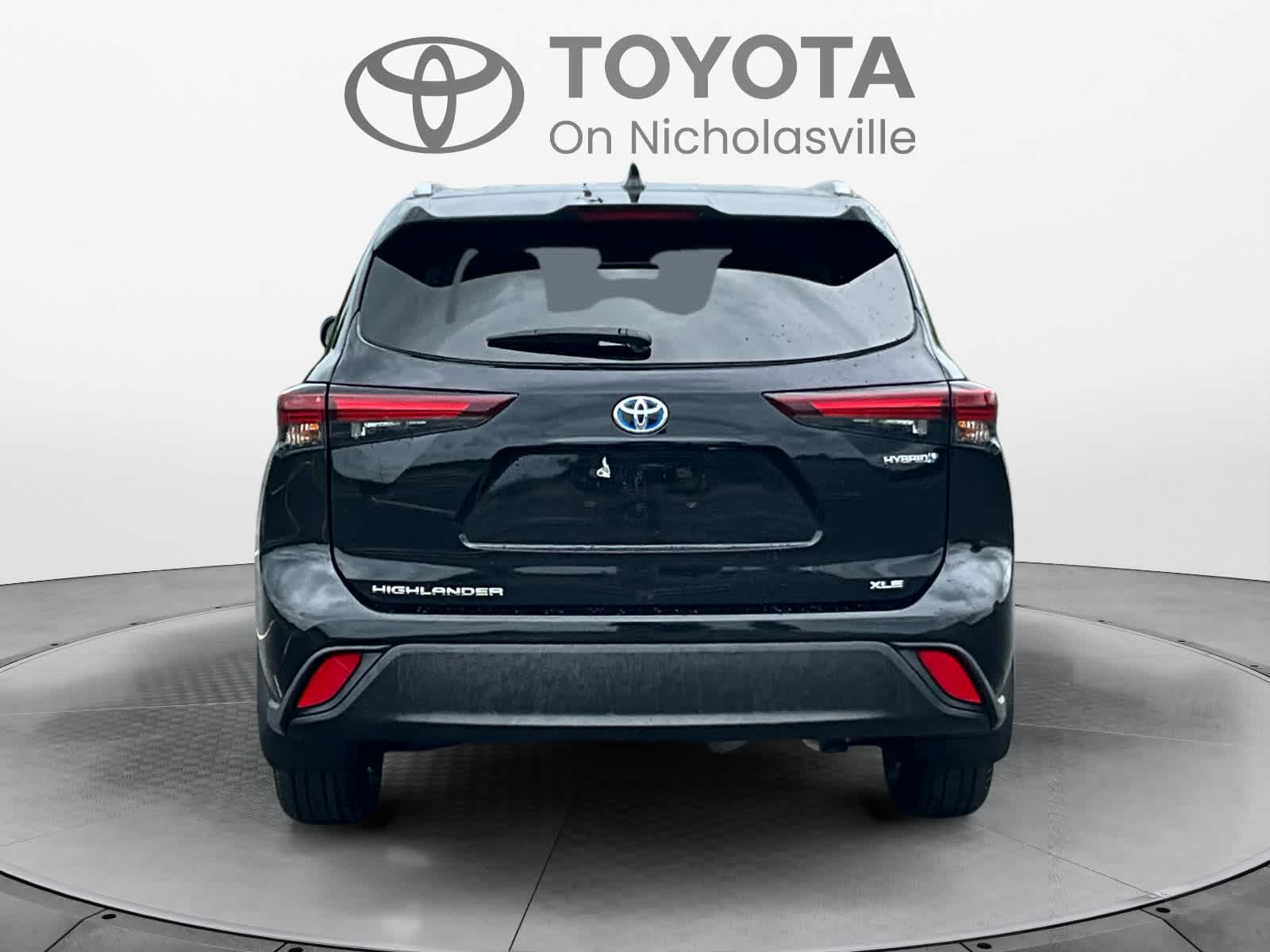 2024 Toyota Highlander Hybrid XLE