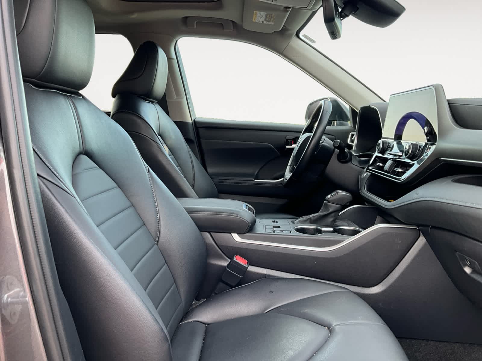 2024 Toyota Highlander Hybrid XLE