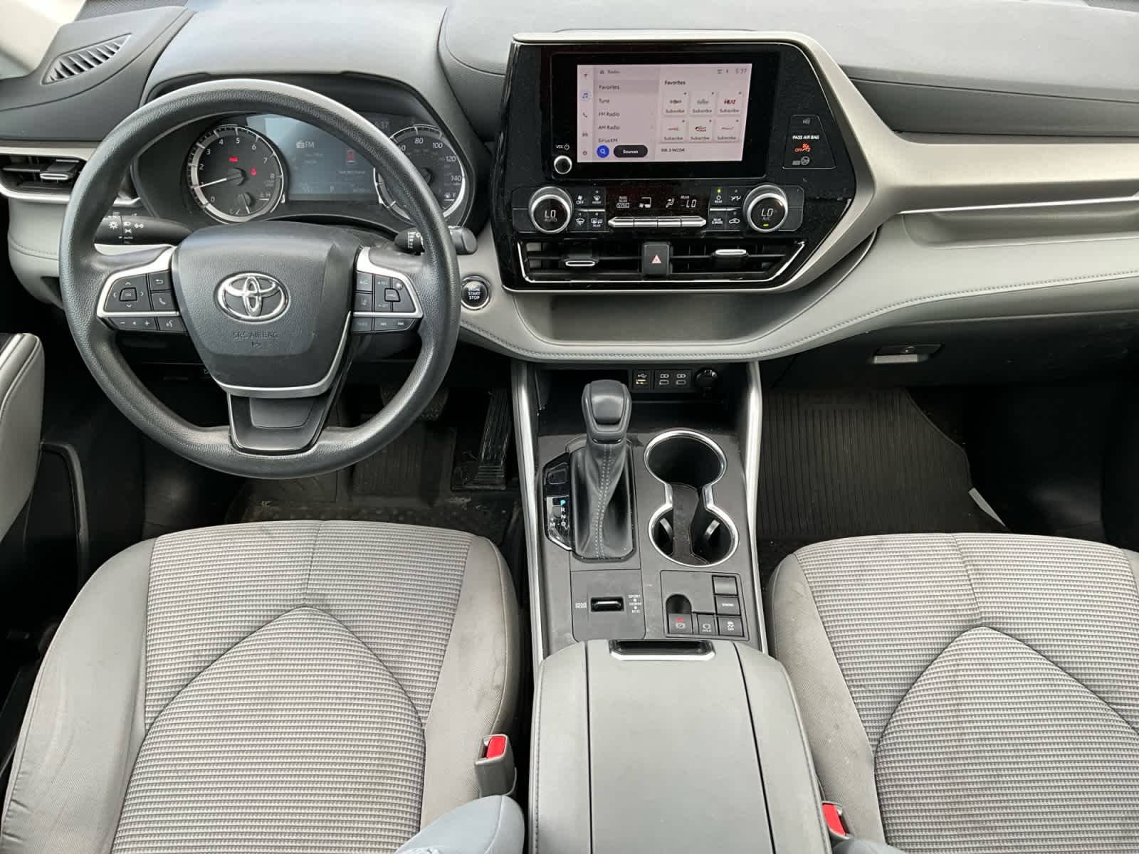 2023 Toyota Highlander L