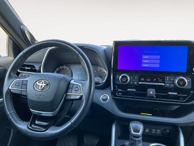 2023 Toyota Highlander XSE