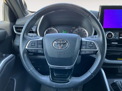 2023 Toyota Highlander XSE