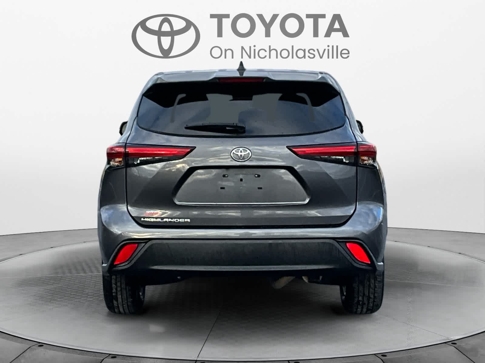 2023 Toyota Highlander L