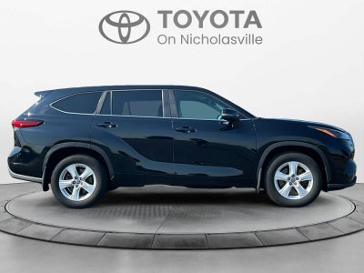 2023 Toyota Highlander LE