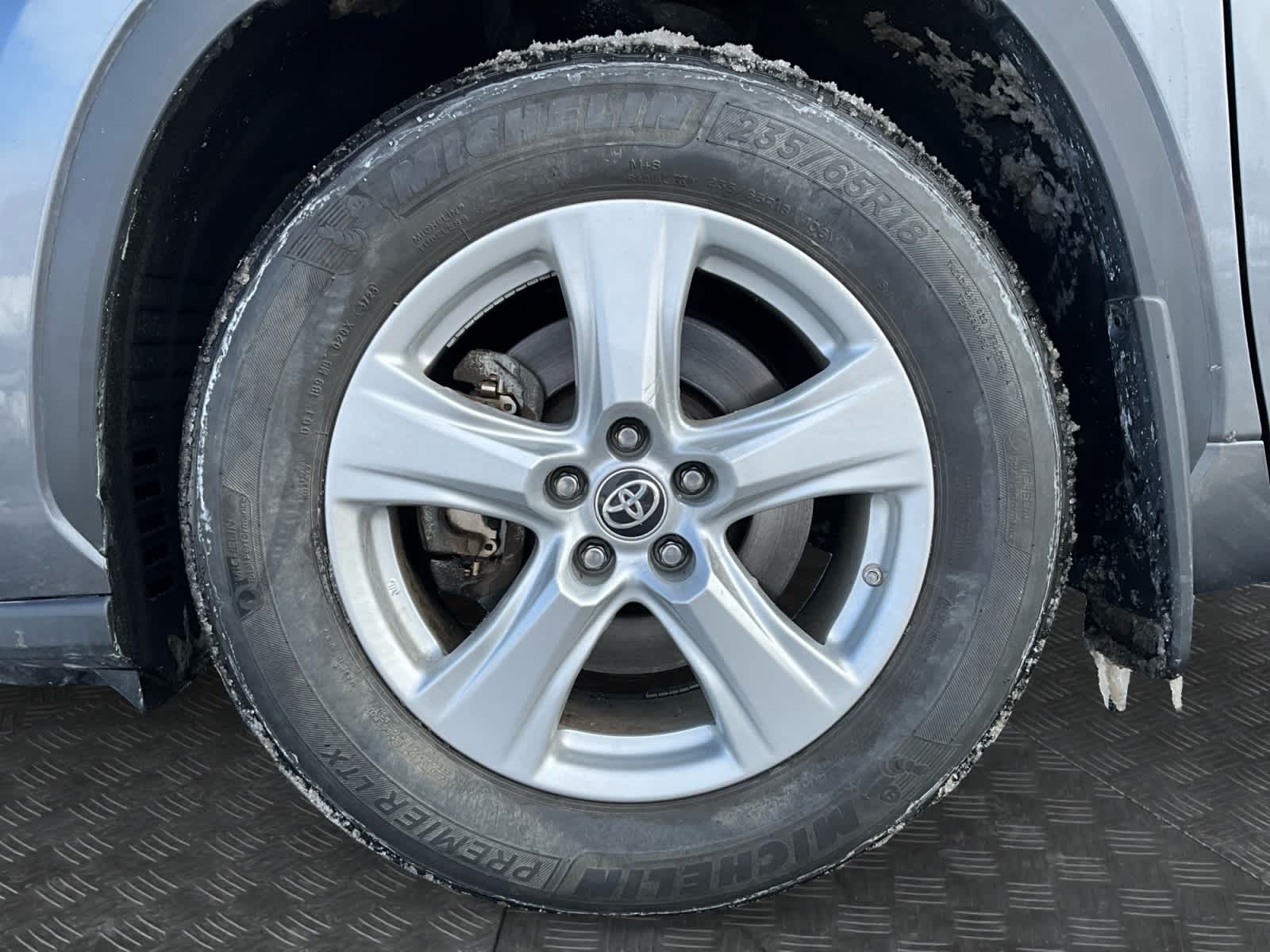 2023 Toyota Highlander L