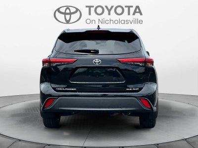 2023 Toyota Highlander XLE